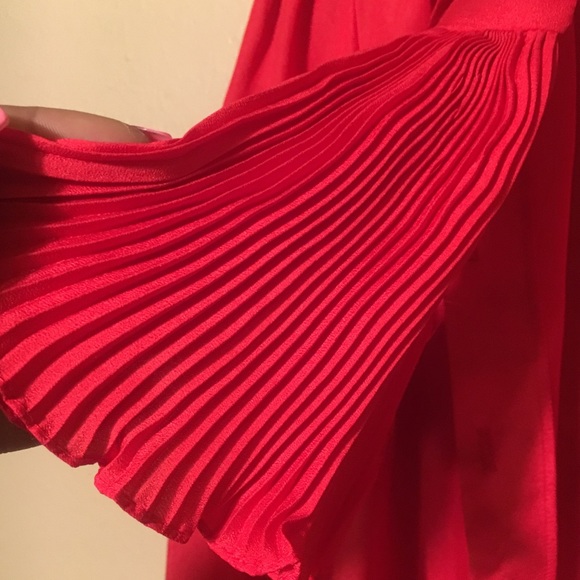 Top - Picture 2 of 6